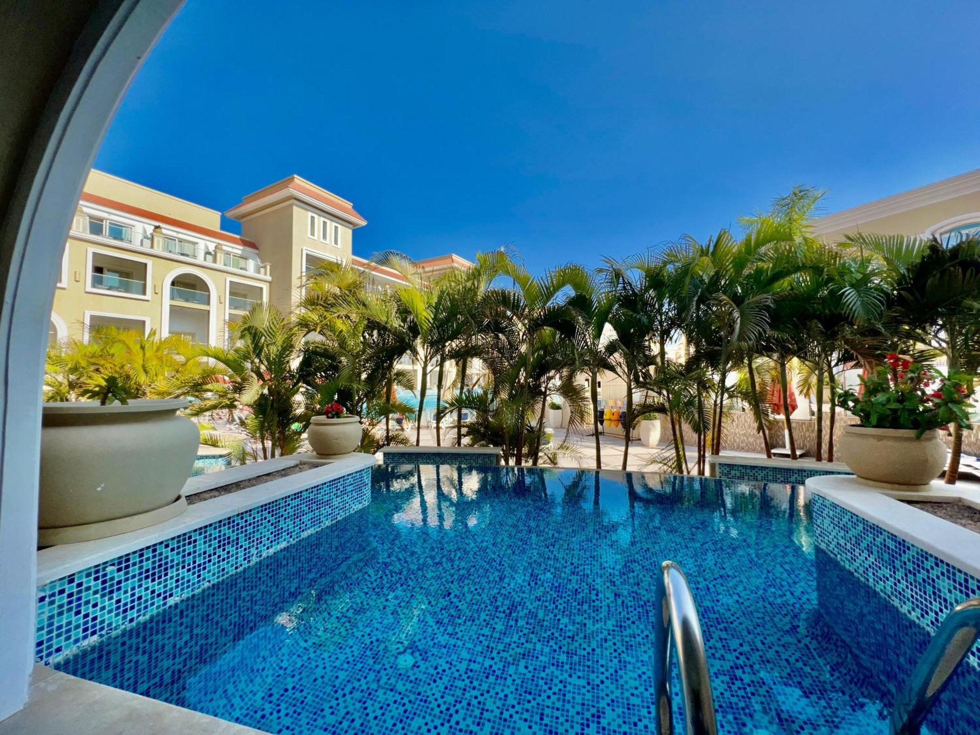 Kaisol Romance Resort Sahl Hasheesh - Adults Only Hurghada Eksteriør bilde The swimming pool at the hotel
